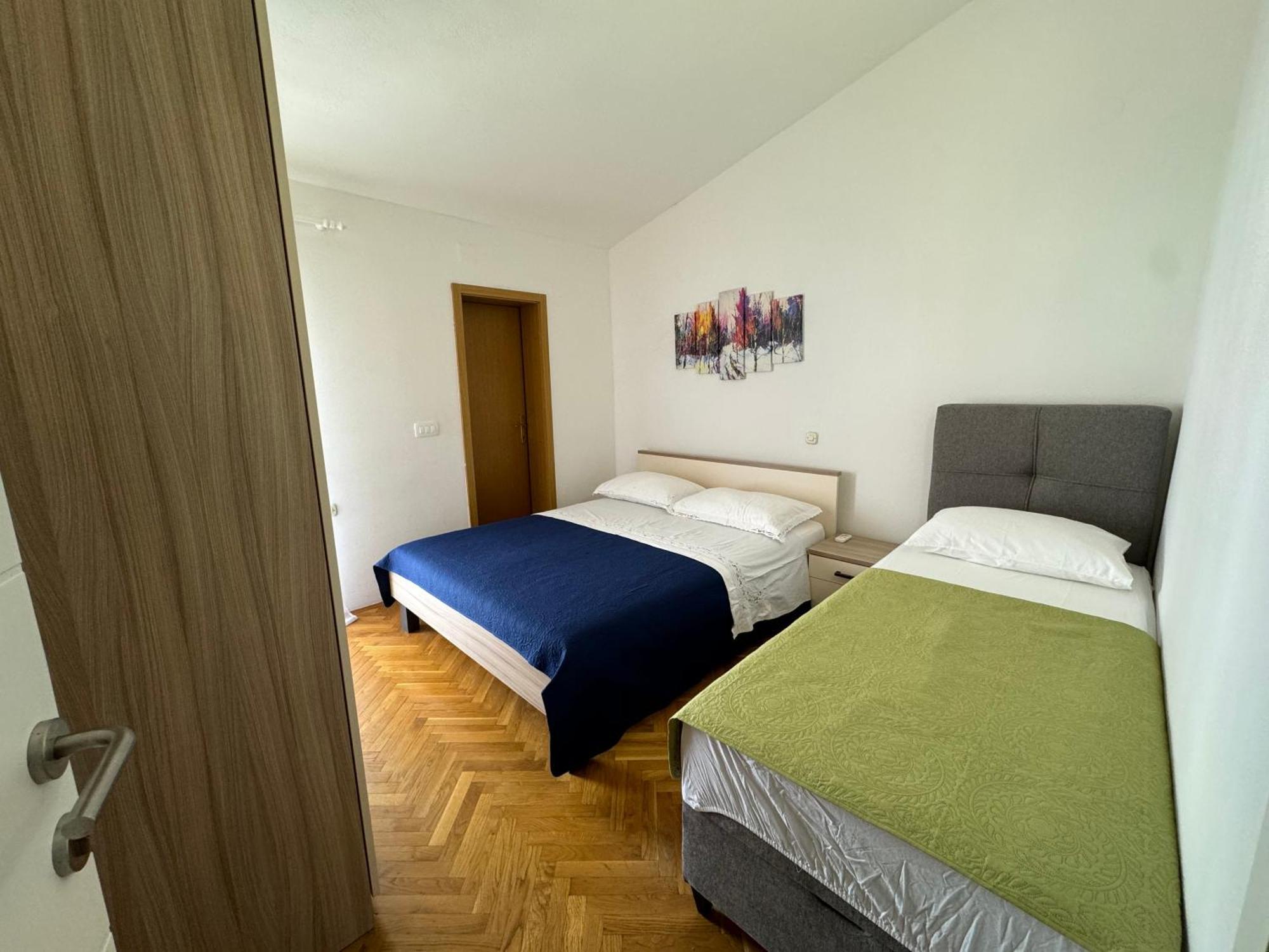 Apartmani Niks Makarska Exterior foto